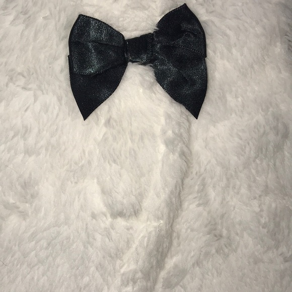 Winter Essentials ❄️ - Picture 2 of 4